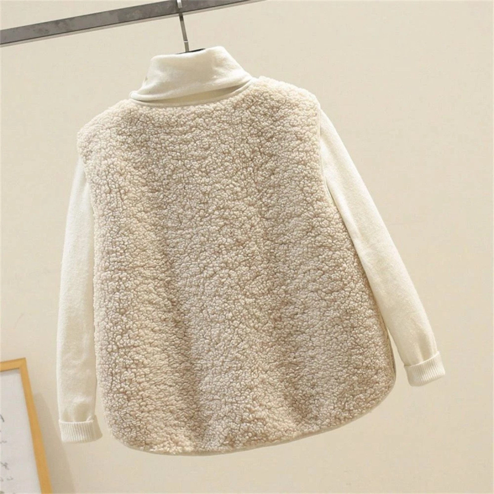 Hair Sleeveless Jacket for Women Warm Thick Winter Fleece Vests Lamb Beige L