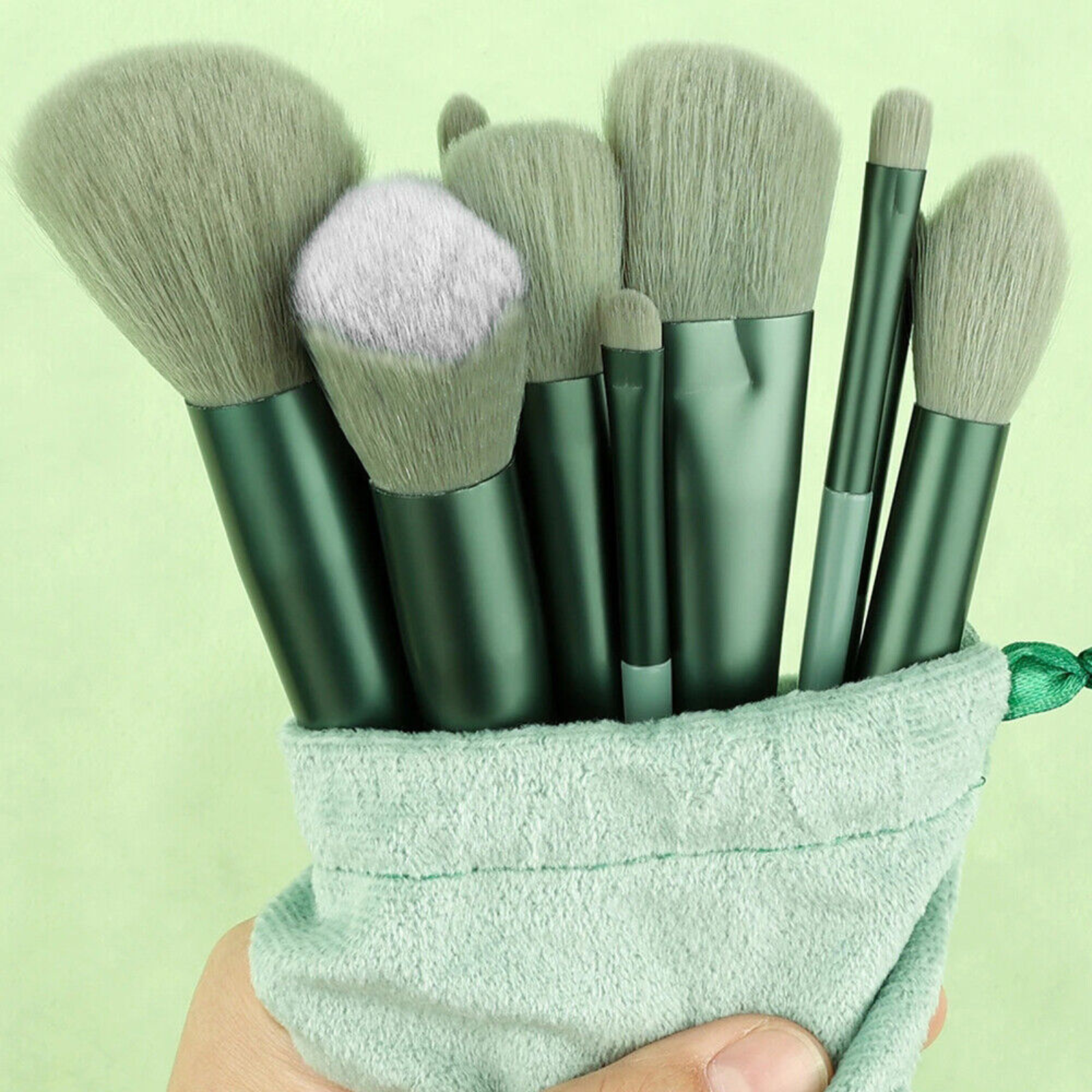 Green Cosmetic Make-up Brushes 13pcs Professional Makeup Brush Set Foundation