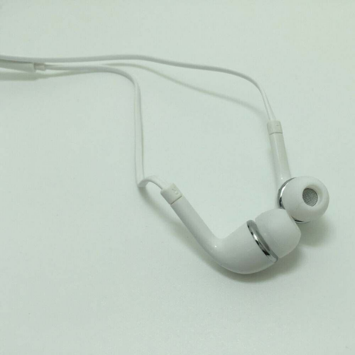 Small White Silicone Earbud Replacement Covers Pads Universal Earphones 1 Pair