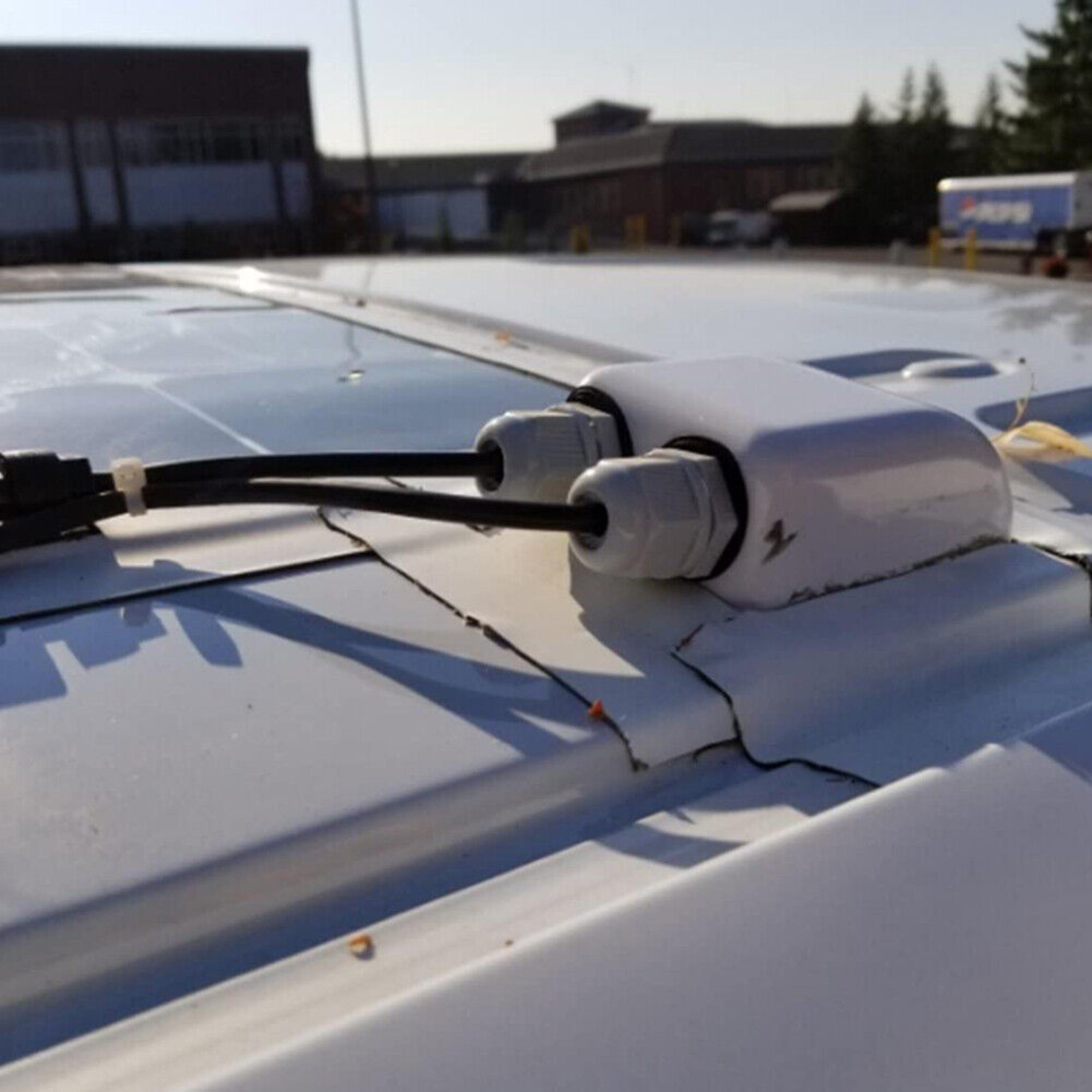Double Hole Caravan Roof Boat Cable Entry Gland Solar Panel Mounting White