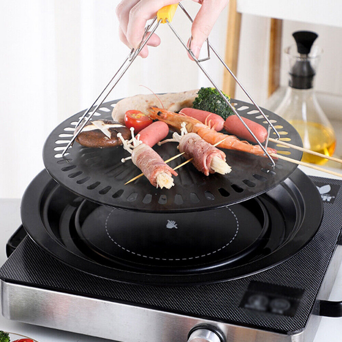 Korean BBQ Grill Pan Non Stick 30cm Portable Iron Coating Gas Stove Pan Round
