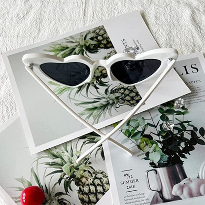 Retro Gradient Color Lens Eye Glasses Women LOVE Heart Shaped Sunglasses  White