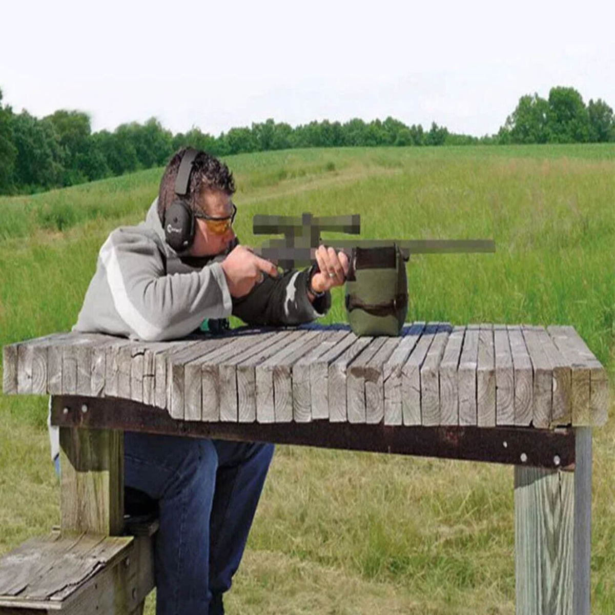 Bench Rest Stand Shooting Range Sand Bag Rear Front Hunting Pack Set