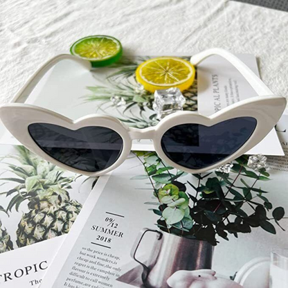 Retro Gradient Color Lens Eye Glasses Women LOVE Heart Shaped Sunglasses  White