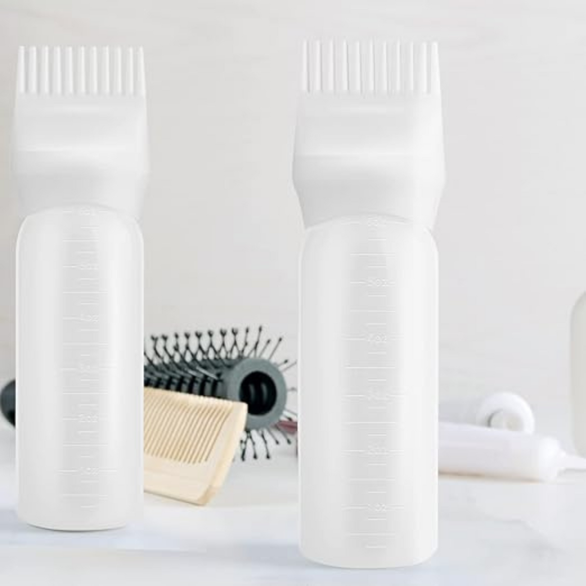 Scalp Oil Application Root Comb Applicator Bottle with Graduated Scale White
