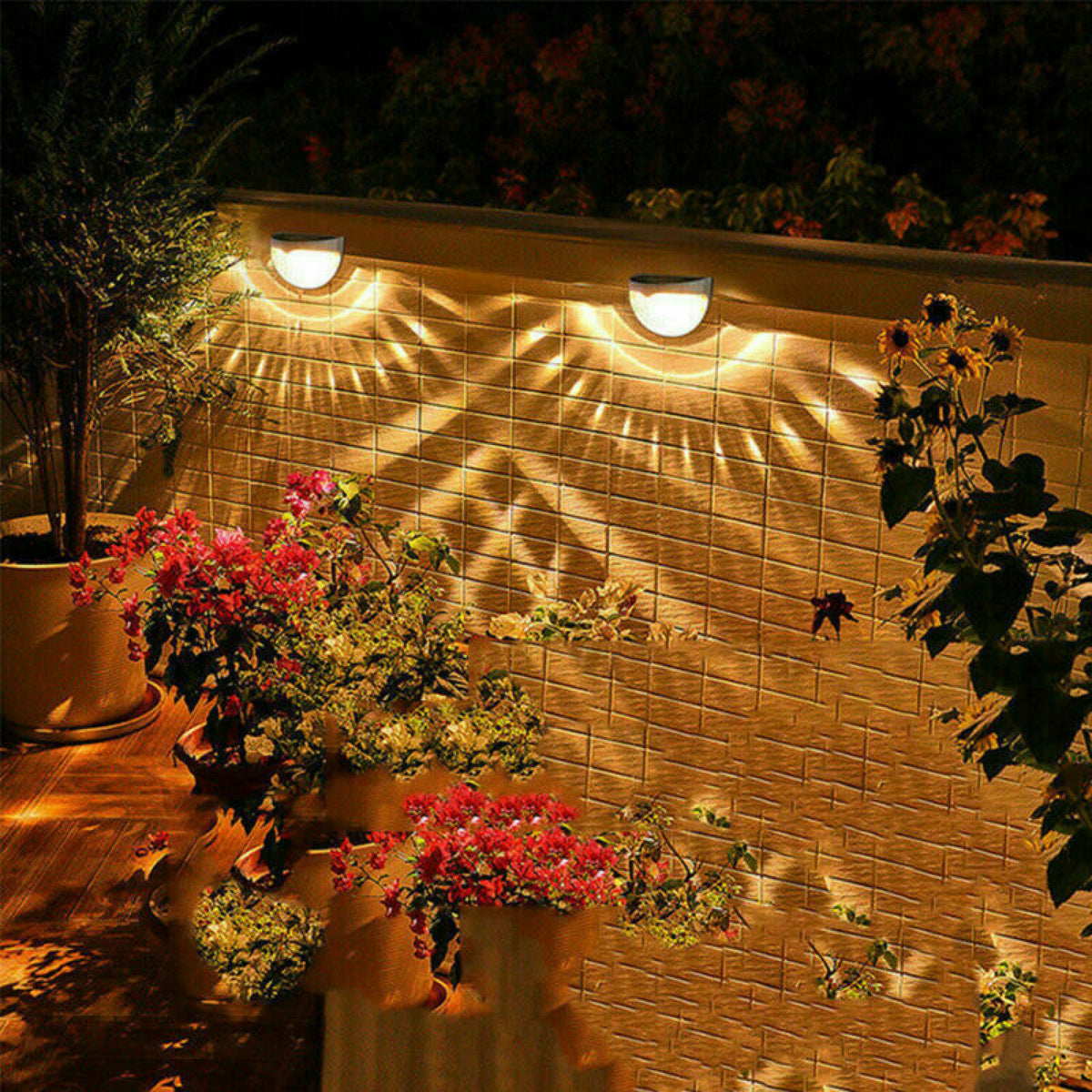 Black Shell Solar Powered LED Wall Door Lights Outdoor Garden Lamp Light